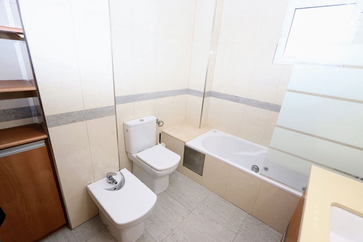3 sypialnia Willa na sprzedaż w Sucina z basenem - 299 500 € (Ref: 9937863)