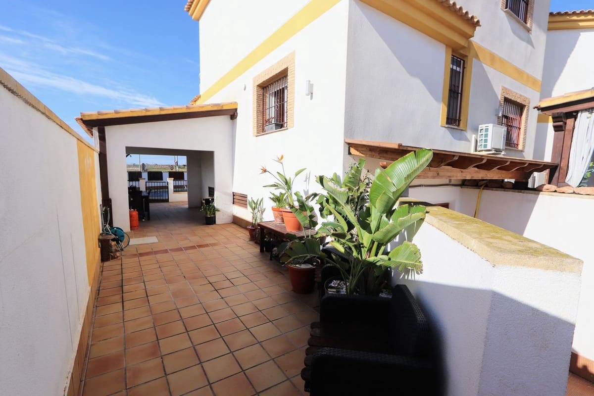 3 sypialnia Willa na sprzedaż w Sucina z basenem - 299 500 € (Ref: 9937863)