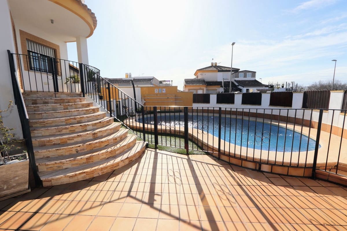 3 sypialnia Willa na sprzedaż w Sucina z basenem - 299 500 € (Ref: 9937863)