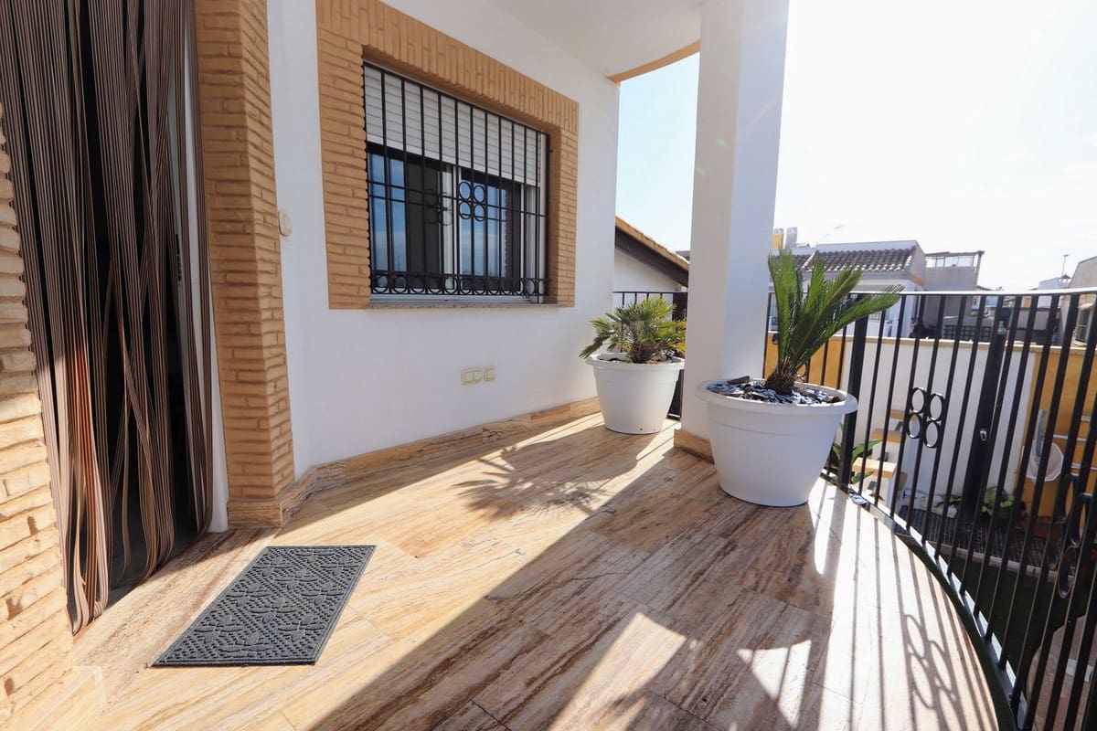 3 sypialnia Willa na sprzedaż w Sucina z basenem - 299 500 € (Ref: 9937863)