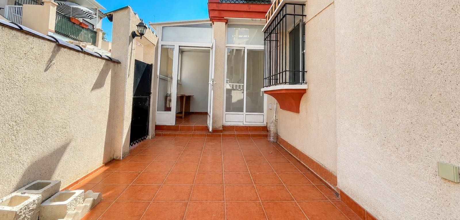 2 Zimmer Bungalow zu verkaufen in Orihuela Costa mit Pool Garage - 164.900 € (Ref: 9939617)