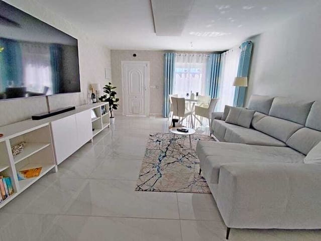 2 soveværelse Villa til salg i Avileses, Murcia by med swimmingpool - € 229.500 (Ref: 9939619)