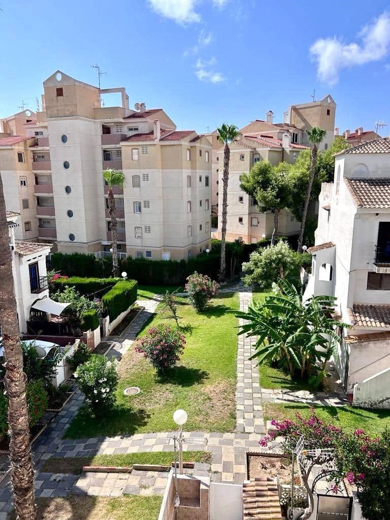 3 soverom Leilighet til salgs i Torrevieja med svømmebasseng - € 210 000 (Ref: 9939628)