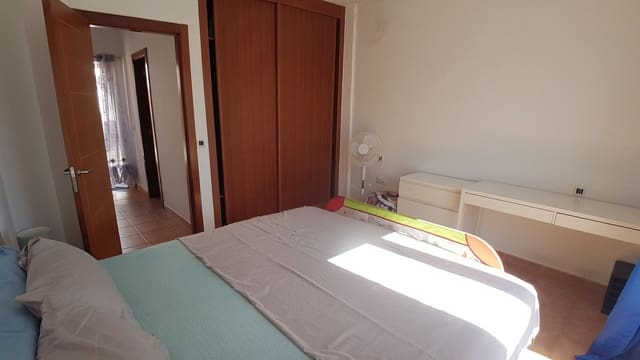 3 soverom Kjedet enebolig til salgs i Corralejo, La Oliva med garasje - € 310 000 (Ref: 9942029)