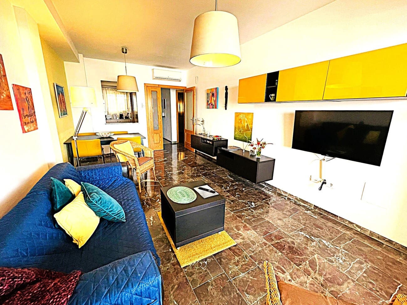 2 bedroom Beach Apartment for sale in Mijas Costa with pool - € 420,000 (Ref: 9943418)