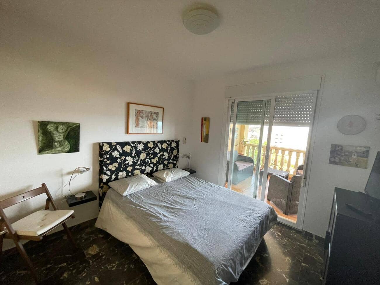 2 bedroom Beach Apartment for sale in Mijas Costa with pool - € 420,000 (Ref: 9943418)