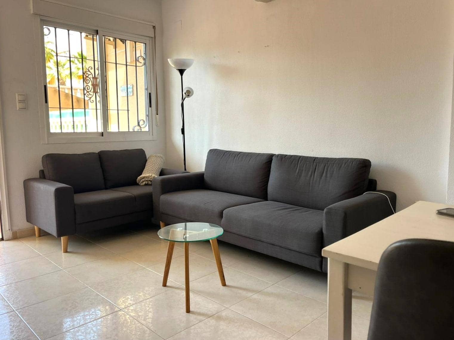 2 soverom Bungalow til salgs i Torrevieja med svømmebasseng - € 149 900 (Ref: 9943426)
