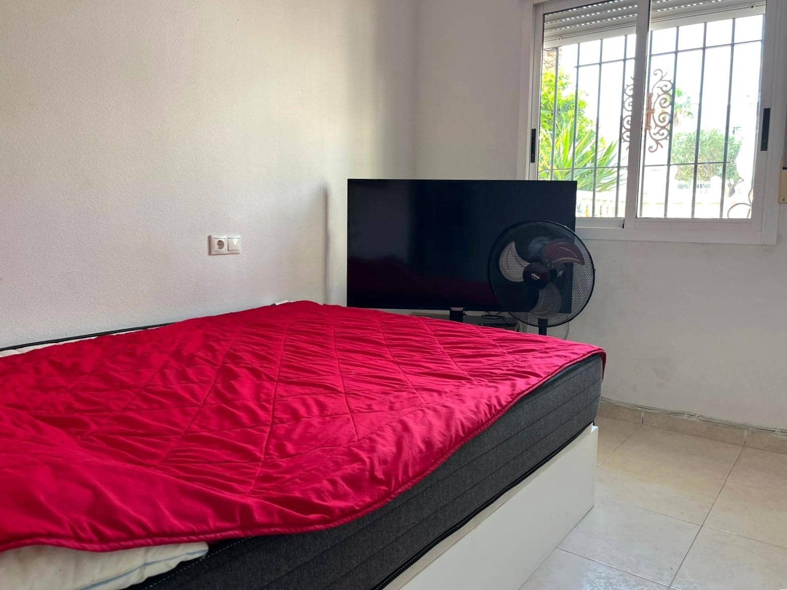 2 soverom Bungalow til salgs i Torrevieja med svømmebasseng - € 149 900 (Ref: 9943426)