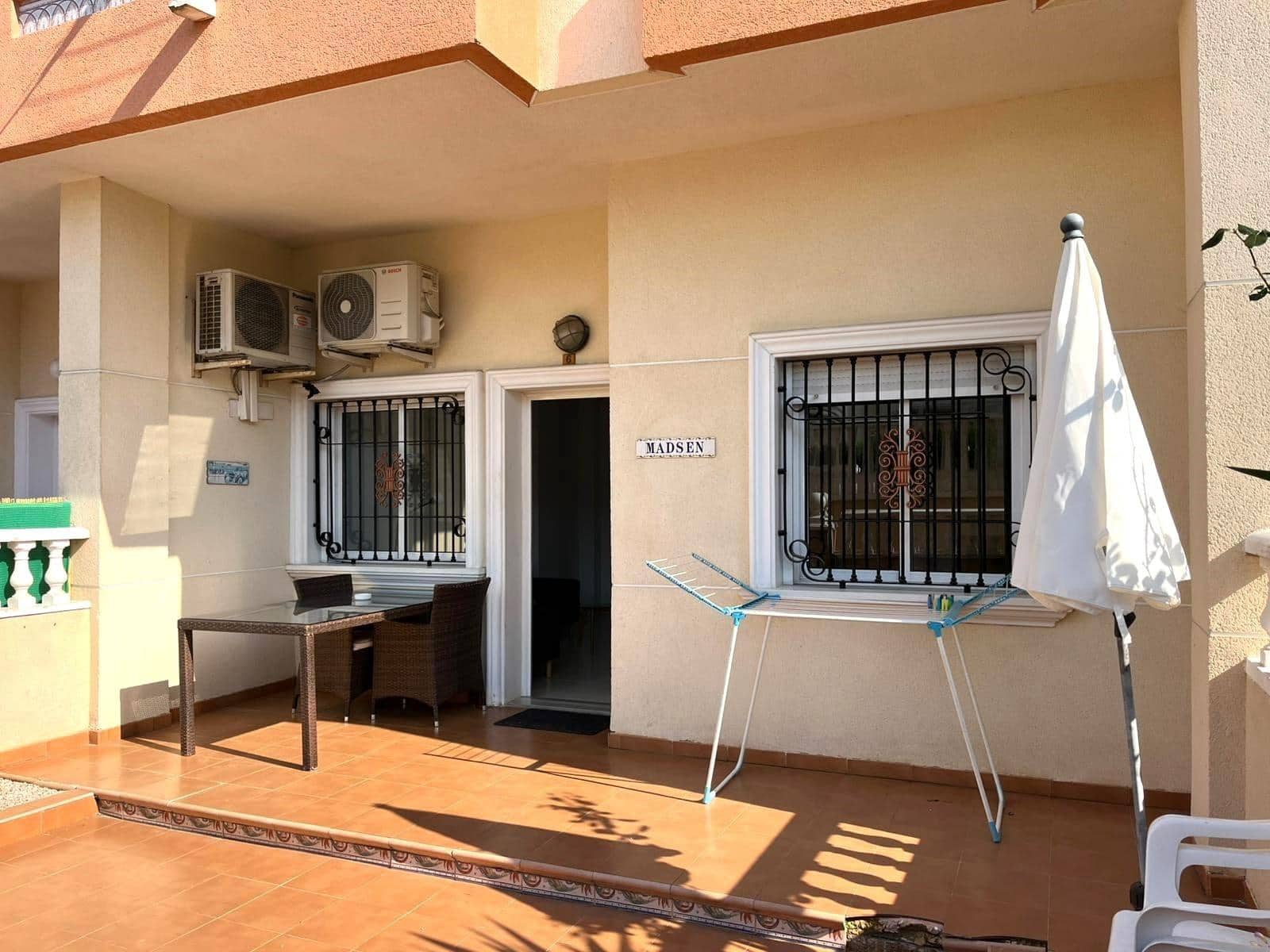 2 soverom Bungalow til salgs i Torrevieja med svømmebasseng - € 149 900 (Ref: 9943426)