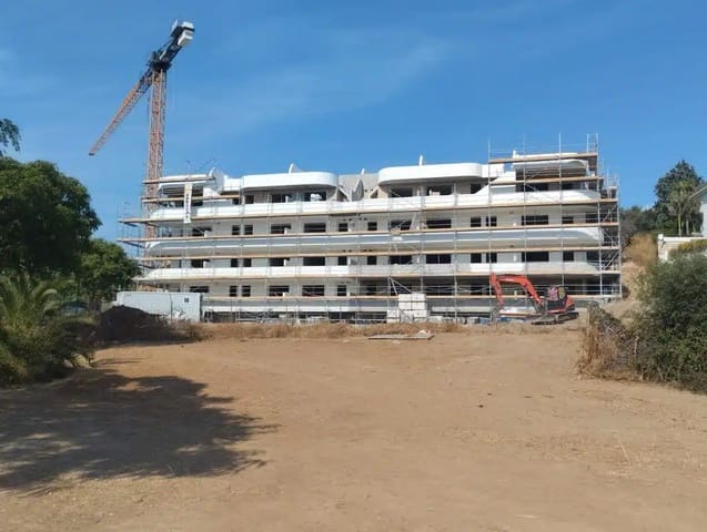 2 bedroom Penthouse for sale in Los Pacos, Fuengirola with pool - € 439,950 (Ref: 9947504)