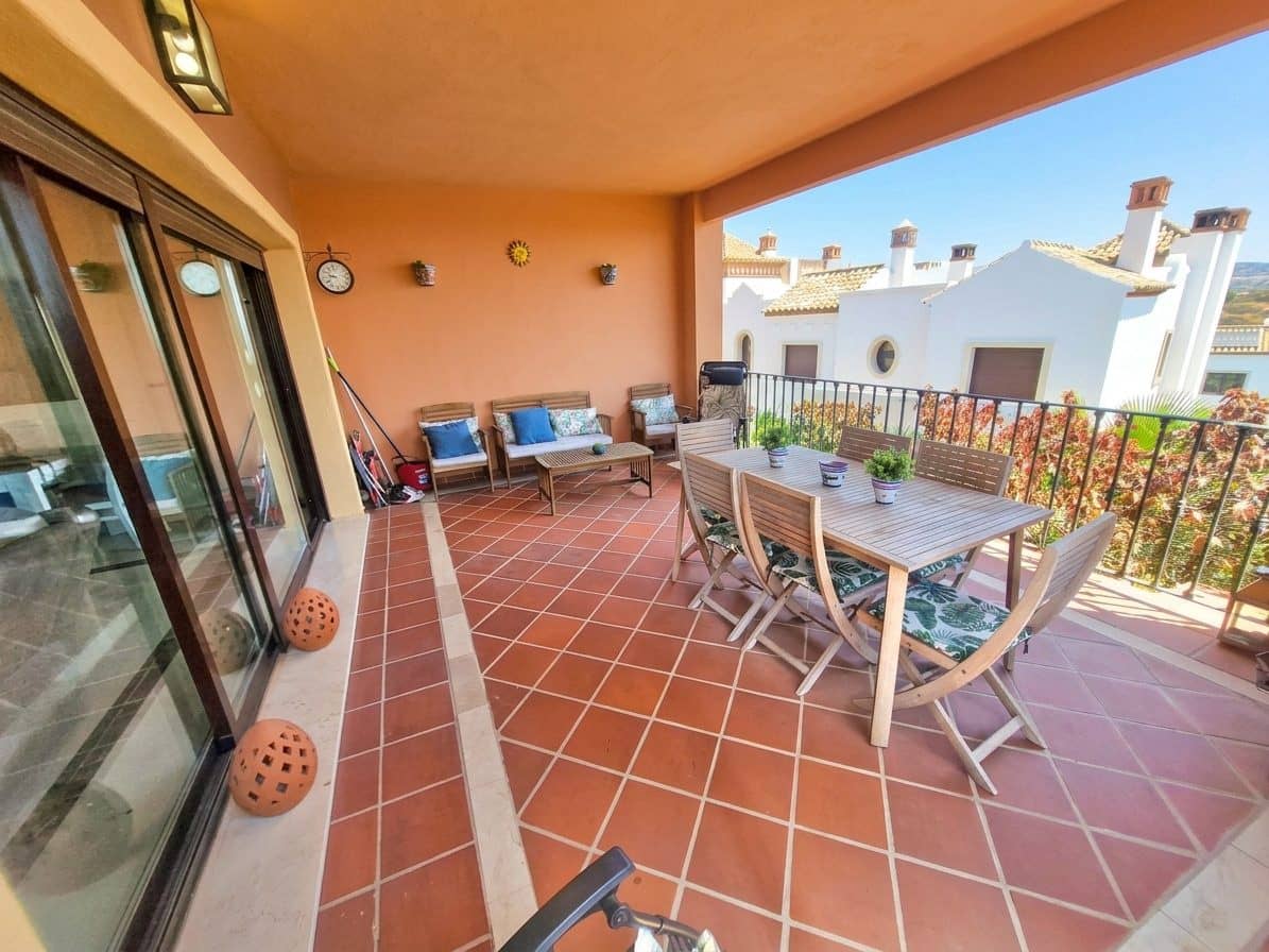 3 bedroom Villa for sale in La Duquesa / Puerto de la Duquesa with pool garage - € 469,000 (Ref: 9947520)