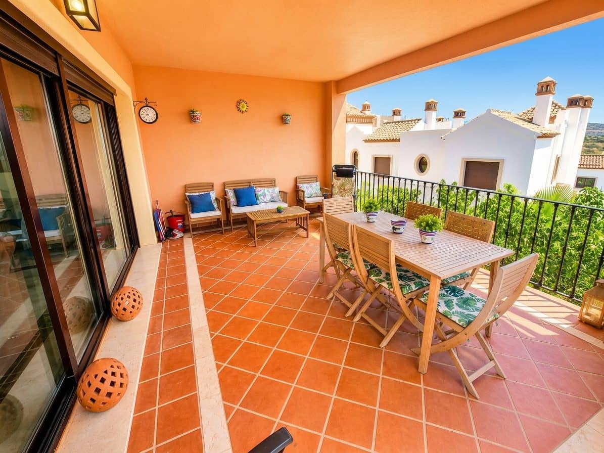 3 bedroom Villa for sale in La Duquesa / Puerto de la Duquesa with pool garage - € 469,000 (Ref: 9947520)