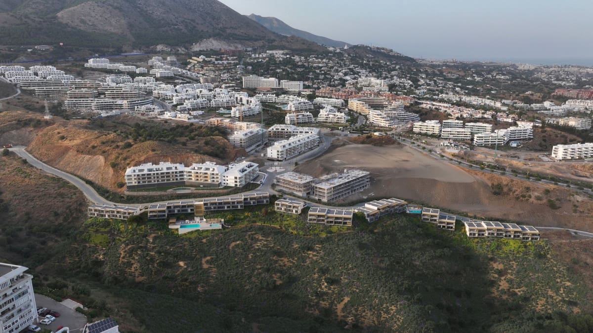 3 sypialnia Dom blizniak na sprzedaż w Fuengirola z basenem - 797 000 € (Ref: 9949417)