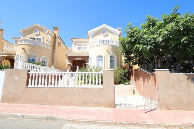 3 soverom Villa til salgs i Villamartin, Orihuela med garasje - € 250 000 (Ref: 9952961)