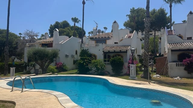 3 soverom Villa til salgs i Villamartin, Orihuela med svømmebasseng - € 424 900 (Ref: 9953939)