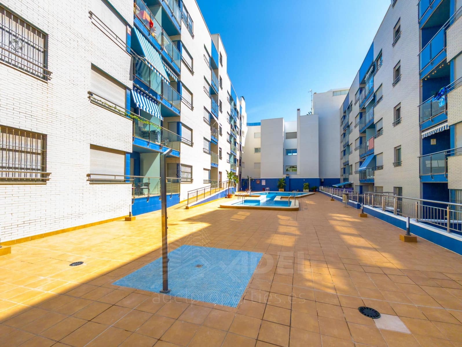2 soverom Leilighet til salgs i Torrevieja med svømmebasseng - € 197 500 (Ref: 9953945)
