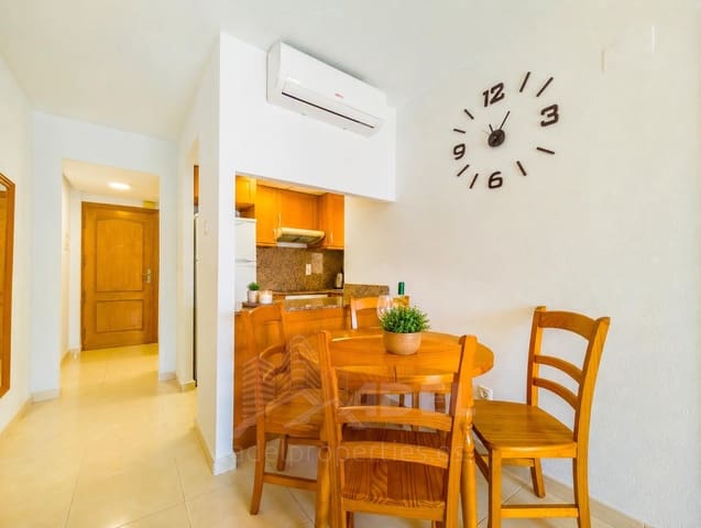 Apartamento de 2 habitaciones en Playa de los Locos, Torrevieja en venta con piscina - 197.500 € (Ref: 9953945)