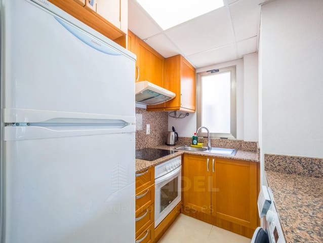 Ático de 2 habitaciones en Playa de los Locos, Torrevieja en venta con piscina - 195.000 € (Ref: 9953945)