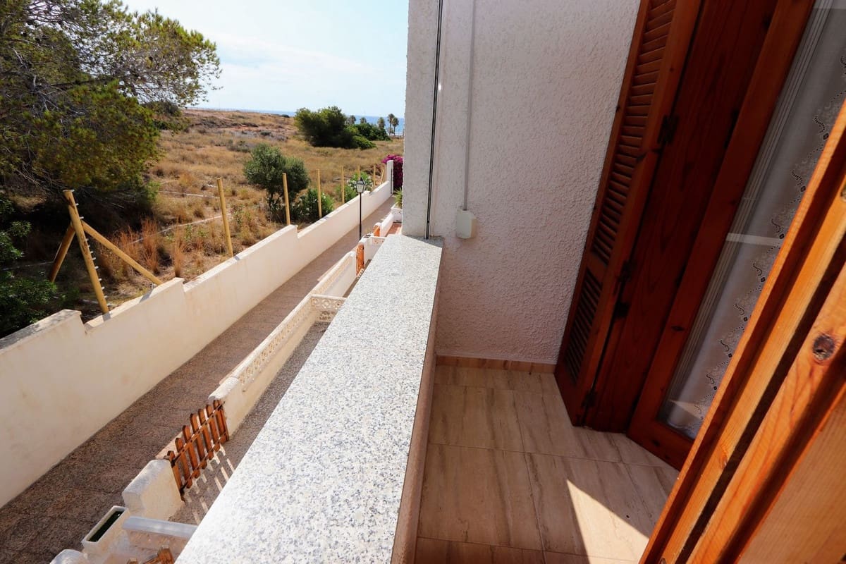 2 Zimmer Reihenhaus zu verkaufen in Playa Flamenca mit Garage - 249.000 € (Ref: 9953952)