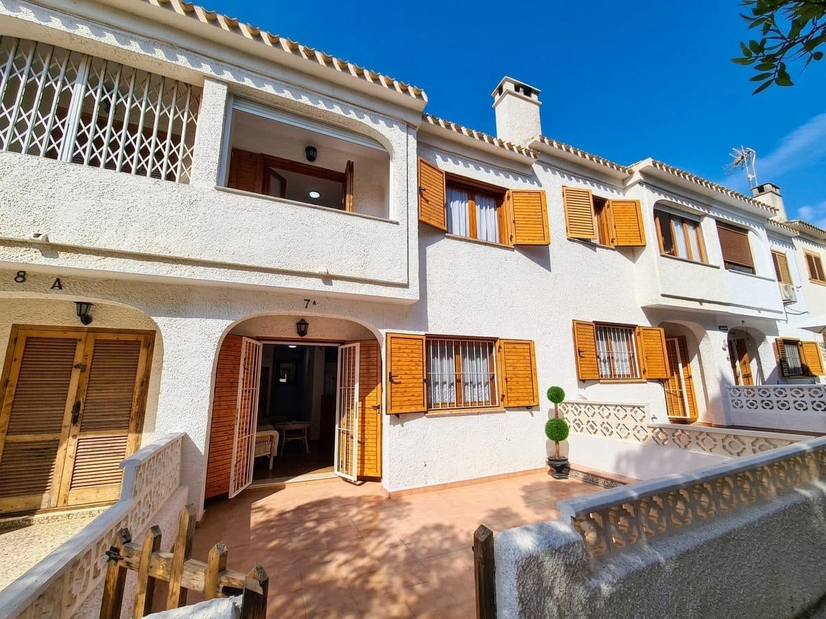 2 bedroom Villa for sale in Orihuela with garage - € 249,000 (Ref: 9953952)