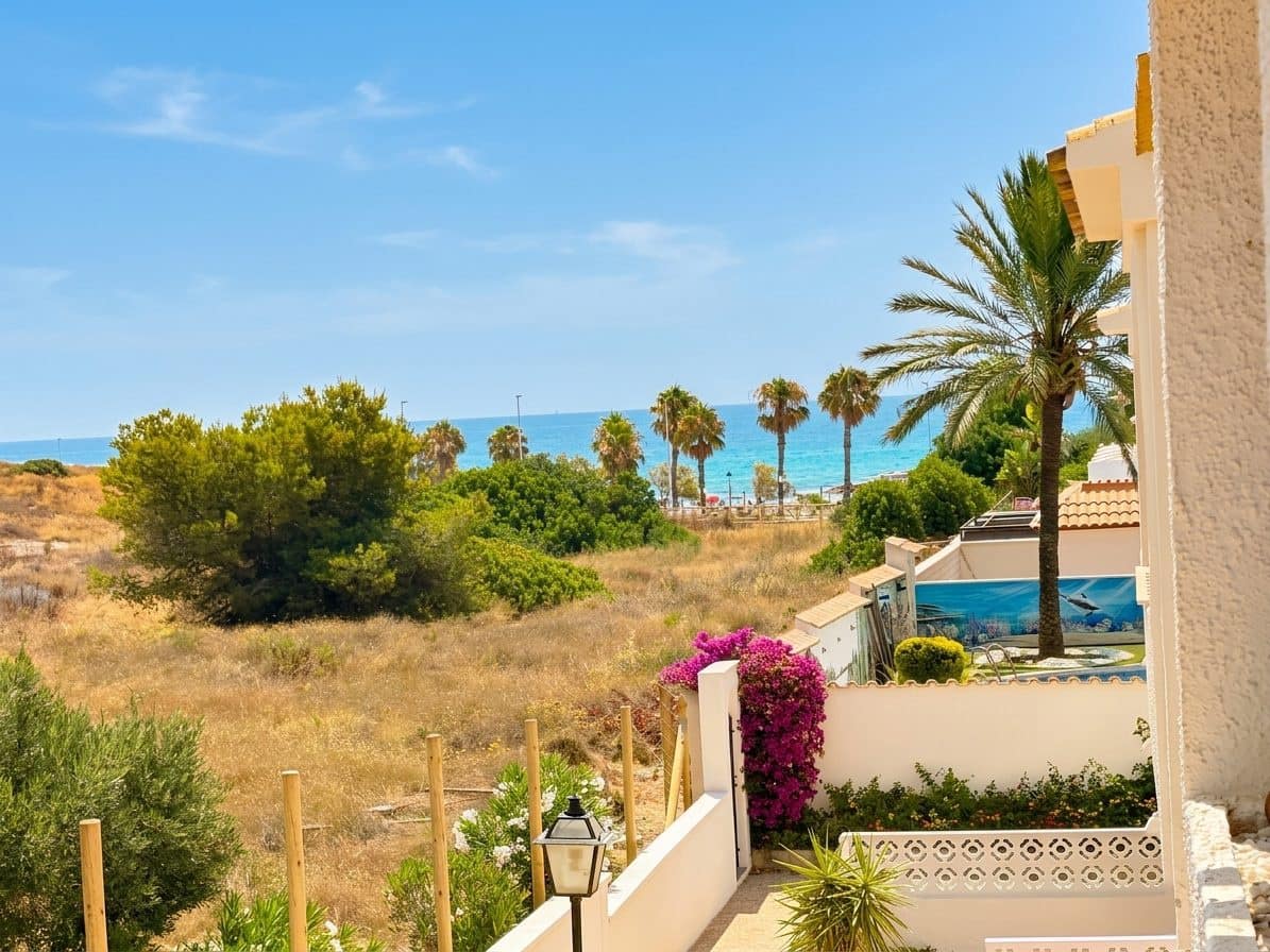 2 bedroom Villa for sale in Orihuela with garage - € 249,000 (Ref: 9953952)