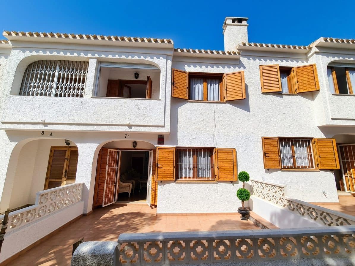 2 bedroom Villa for sale in Orihuela with garage - € 249,000 (Ref: 9953952)