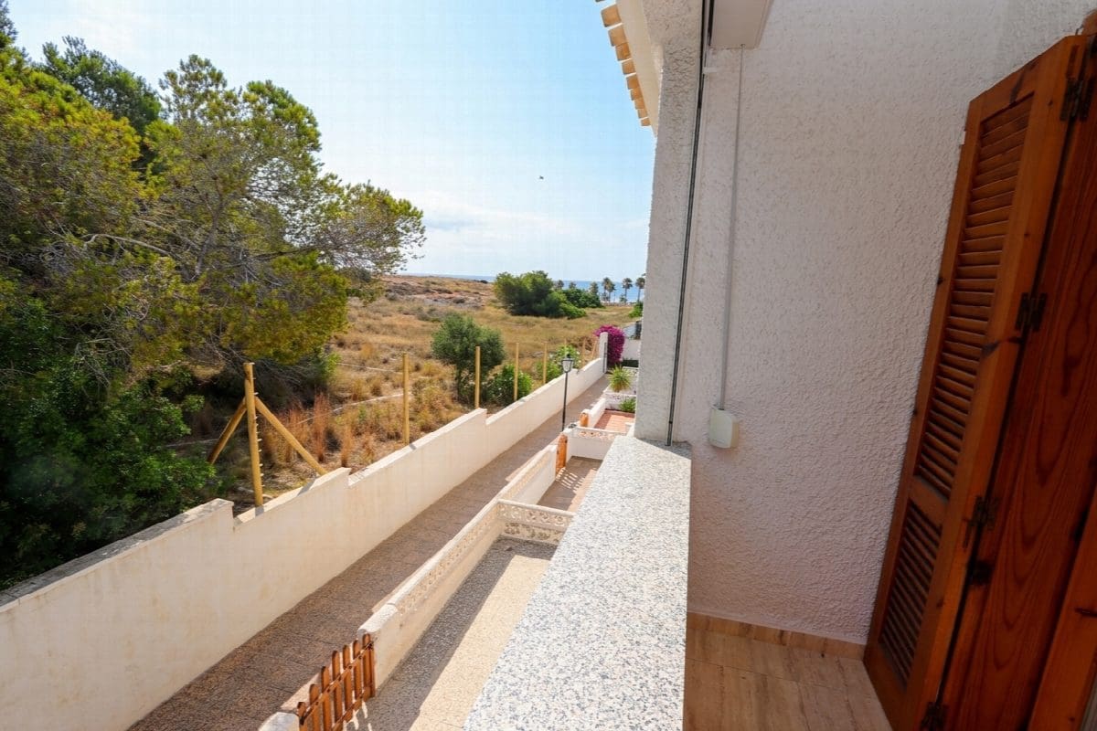 2 bedroom Villa for sale in Orihuela with garage - € 249,000 (Ref: 9953952)