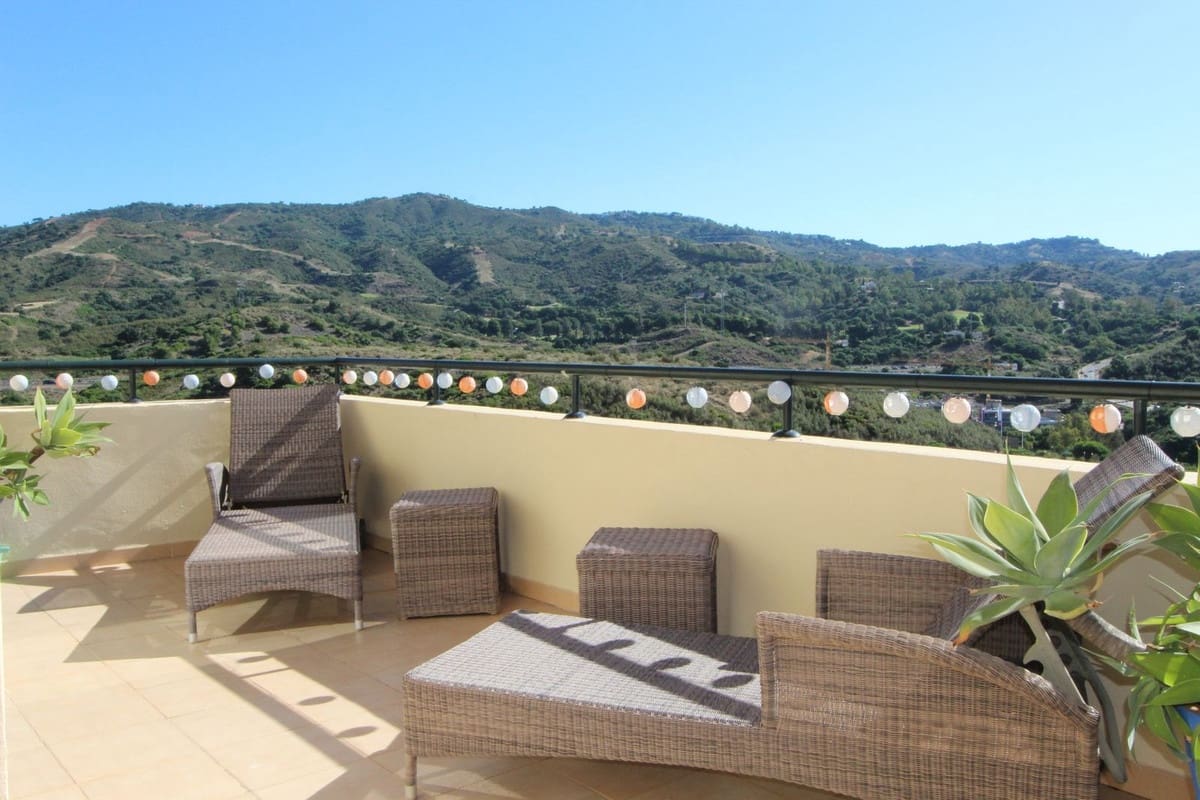 3 quarto Penthouse para venda em Elviria - 1 399 000 € (Ref: 9954879)