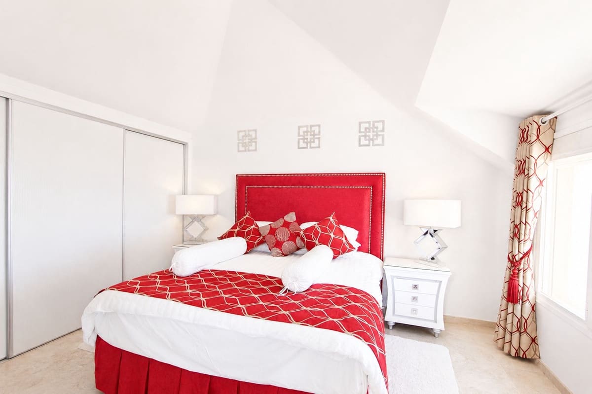 3 quarto Penthouse para venda em Elviria - 1 399 000 € (Ref: 9954879)