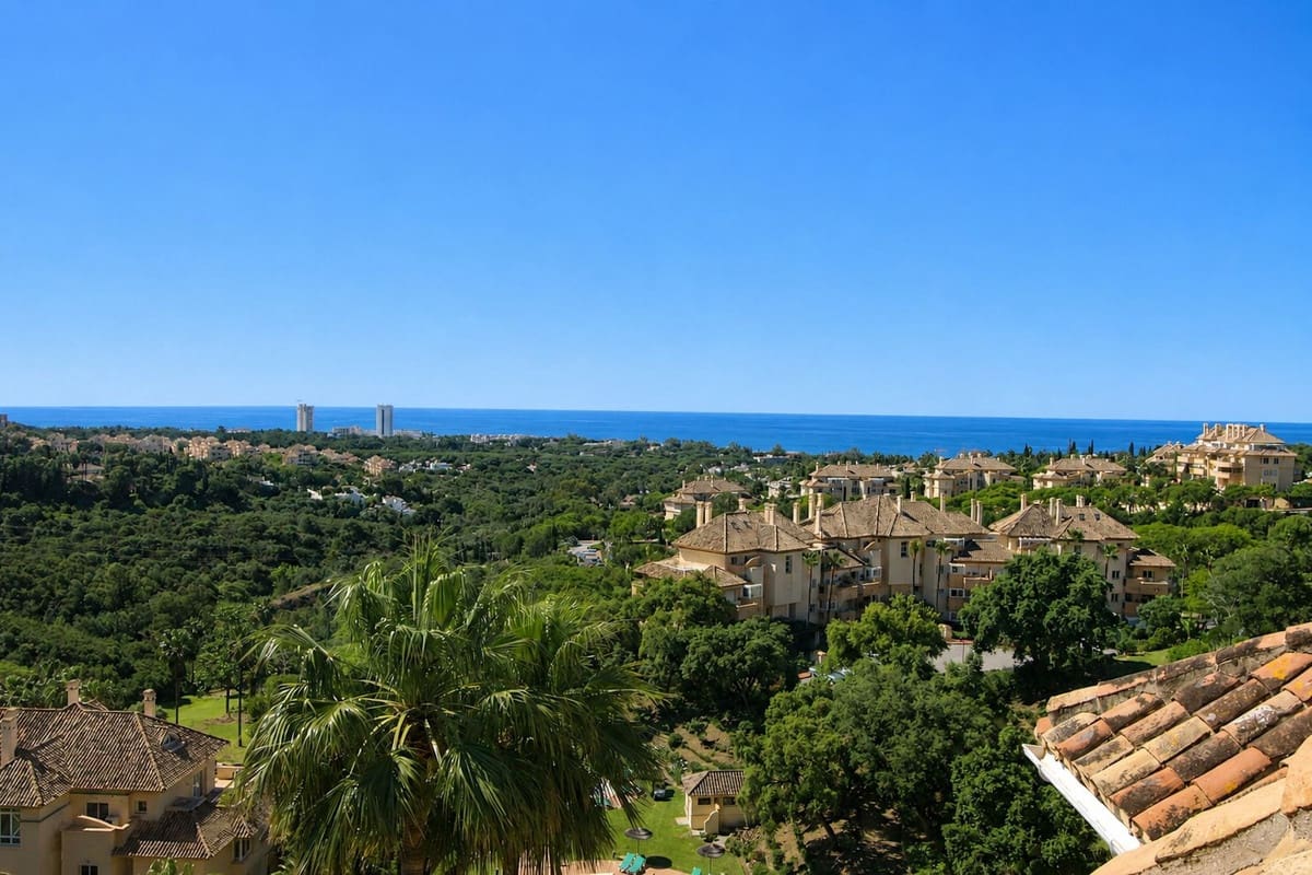 3 quarto Penthouse para venda em Elviria - 1 399 000 € (Ref: 9954879)