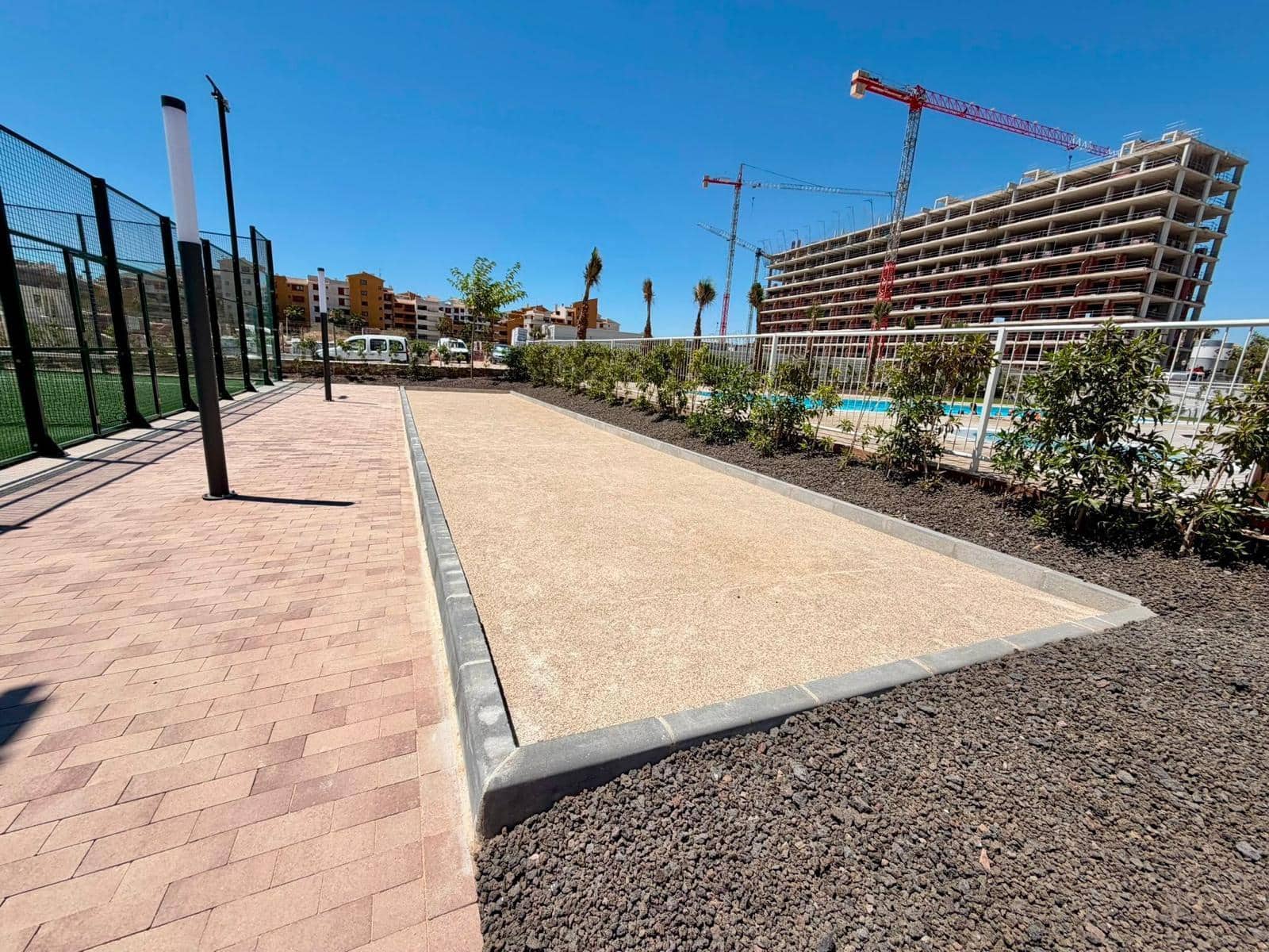 2 soverom Leilighet til salgs i Torrevieja med svømmebasseng - € 358 900 (Ref: 9954887)