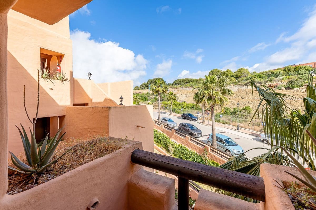2 Zimmer Apartment zu verkaufen in Manilva mit Pool Garage - 325.000 € (Ref: 9958002)
