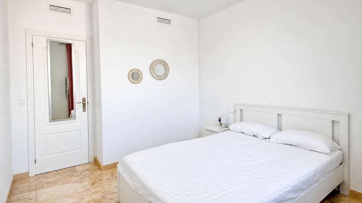 2 sovrum Lägenhet till salu i Manilva med pool - 225 000 € (Ref: 9958006)