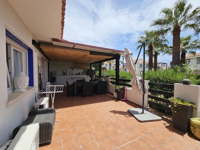 2 soveværelse Lejlighed til salg i Manilva Pueblo, Manilva med swimmingpool - € 249.000 (Ref: 9958007)