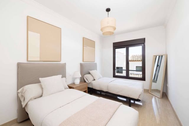 3 slaapkamer Huis te koop in Valle Romano Golf, Estepona met zwembad - € 470.250 (Ref: 9959417)