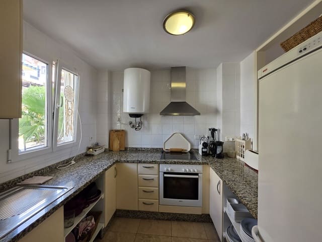 3 soveværelse Lejlighed til salg i Manilva Pueblo, Manilva med swimmingpool - € 279.000 (Ref: 9962331)