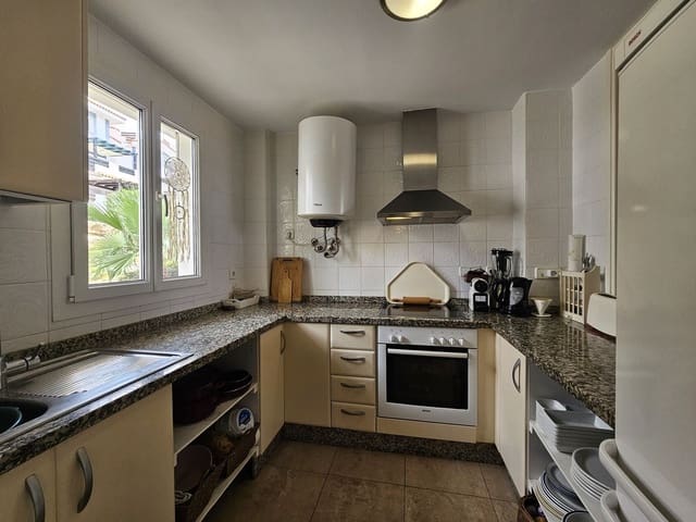 3 soveværelse Lejlighed til salg i Manilva Pueblo, Manilva med swimmingpool - € 279.000 (Ref: 9962331)