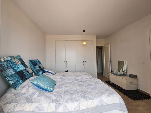 3 soveværelse Lejlighed til salg i Manilva Pueblo, Manilva med swimmingpool - € 279.000 (Ref: 9962331)