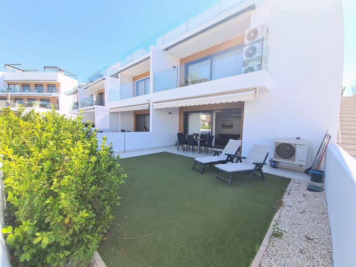 Apartamento de 2 habitaciones en Villamartin en venta con piscina garaje - 245.000 € (Ref: 9962332)