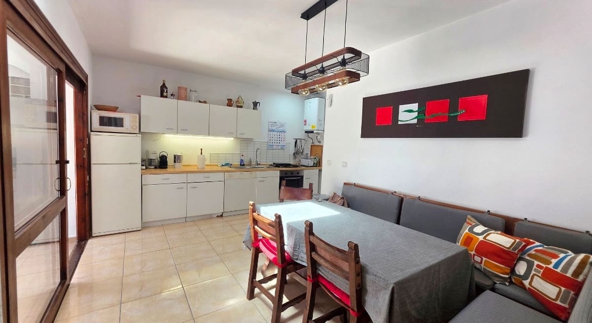 3 slaapkamer Villa te koop in El Faro met zwembad - € 495.000 (Ref: 9962338)
