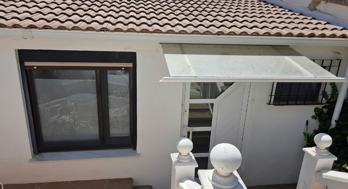 3 makuuhuone Huvila myytävänä paikassa Mijas Costa mukana uima-altaan - 495 000 € (Ref: 9962339)