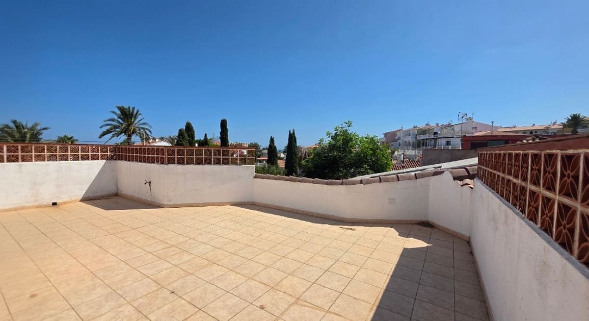 3 makuuhuone Huvila myytävänä paikassa Mijas Costa mukana uima-altaan - 495 000 € (Ref: 9962339)