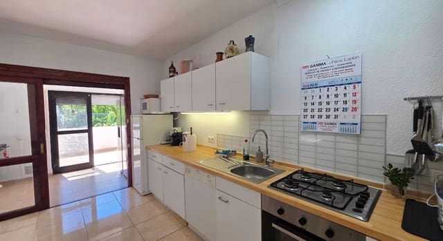 Chalet de 3 habitaciones en El Faro de Calaburra - Chaparral, Mijas en venta con piscina - 495.000 € (Ref: 9962340)