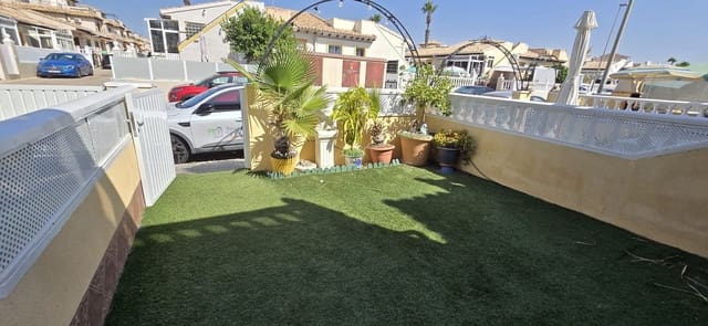 3 soverom Hus til salgs i Cabo Roig, Orihuela med svømmebasseng - € 210 000 (Ref: 9962341)