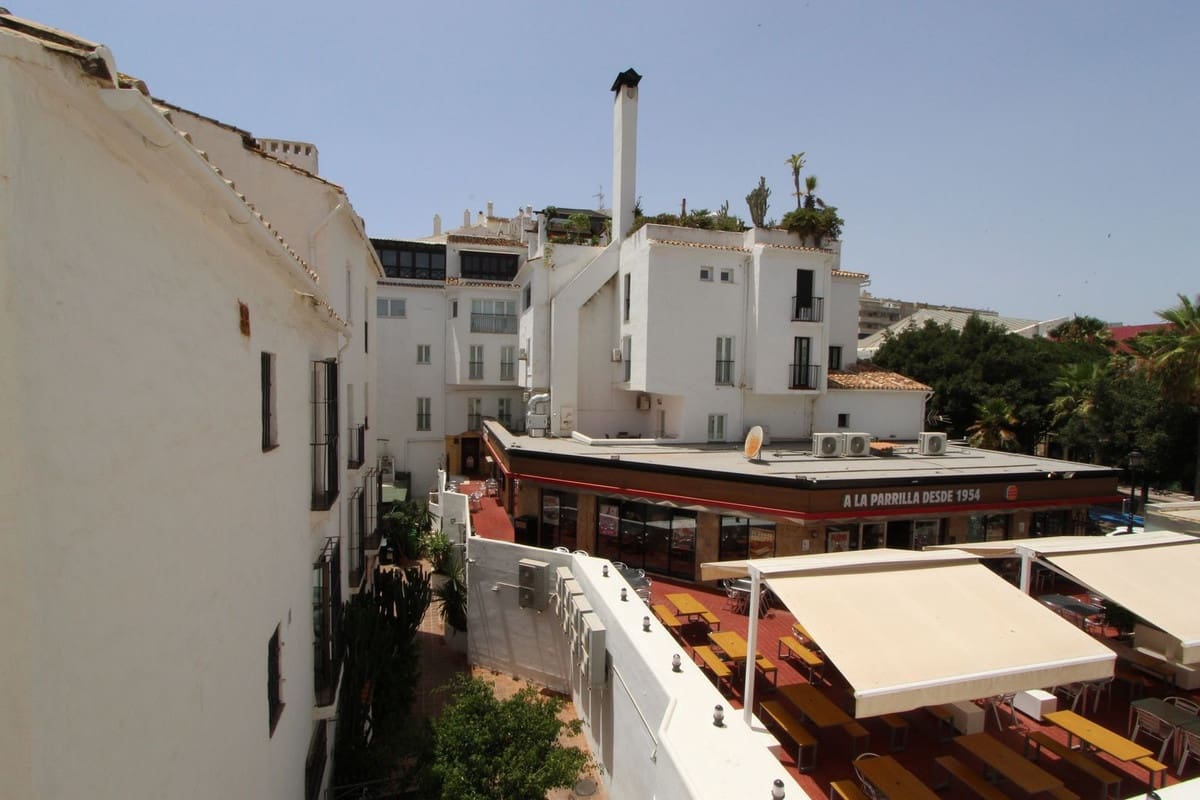 1 soverom Leilighet til salgs i Puerto Banus - € 656 000 (Ref: 9964973)