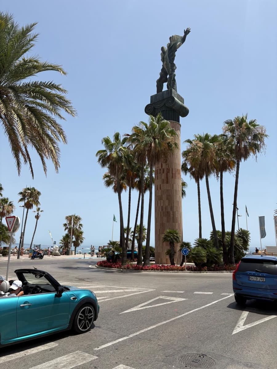 1 soverom Leilighet til salgs i Puerto Banus - € 656 000 (Ref: 9964973)