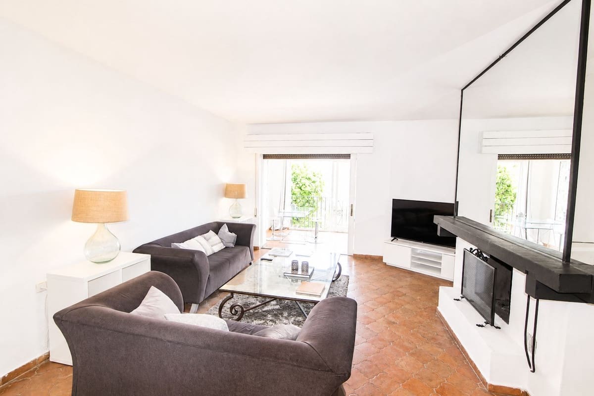 1 soverom Leilighet til salgs i Puerto Banus - € 656 000 (Ref: 9964973)