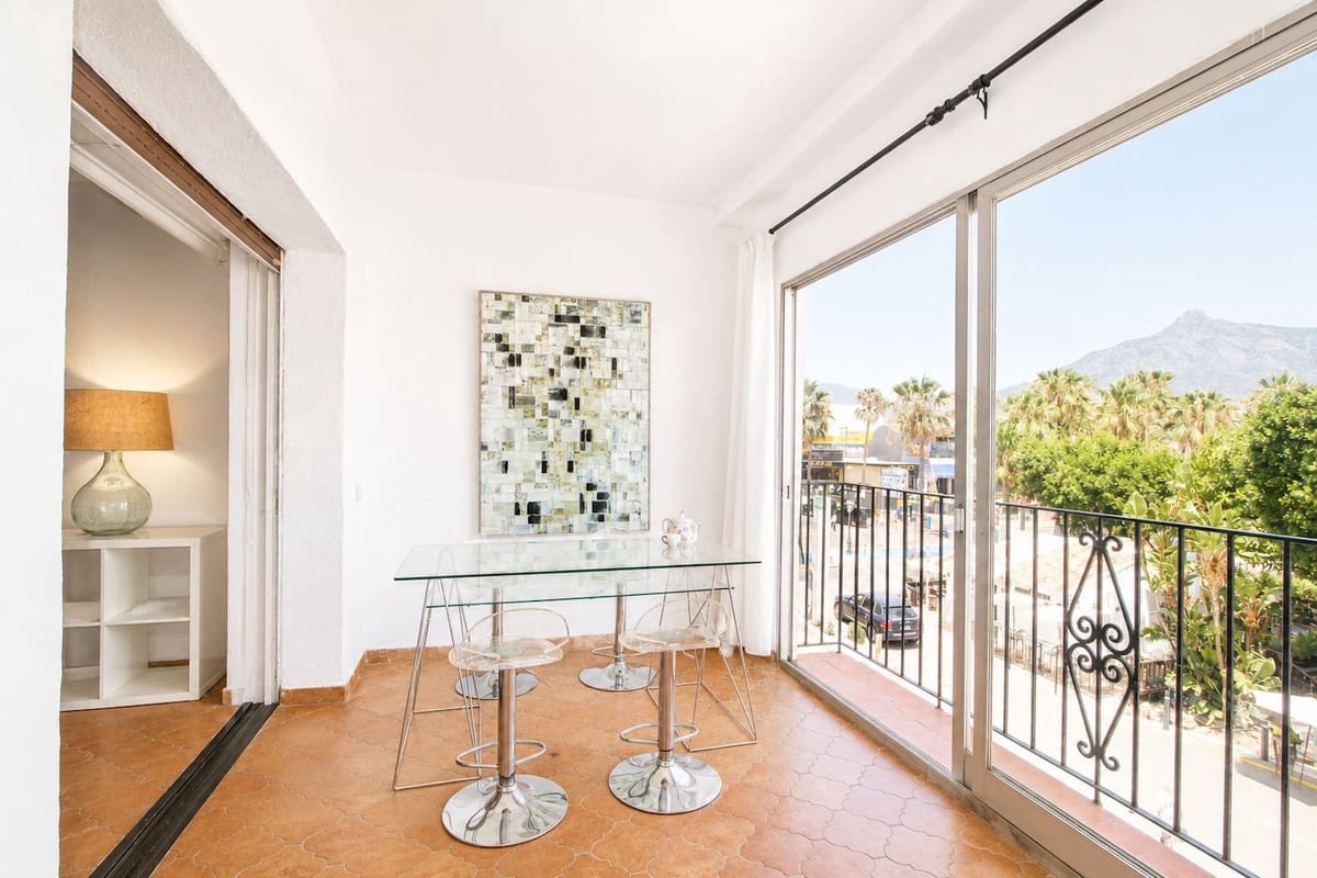 1 soverom Leilighet til salgs i Puerto Banus - € 656 000 (Ref: 9964973)