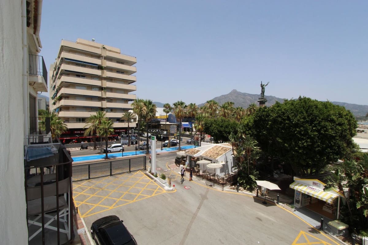 1 soverom Leilighet til salgs i Puerto Banus - € 656 000 (Ref: 9964973)