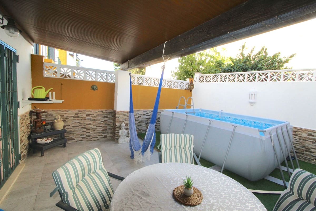 5 bedroom Townhouse for sale in Marbella with pool - € 560,000 (Ref: 9964975)